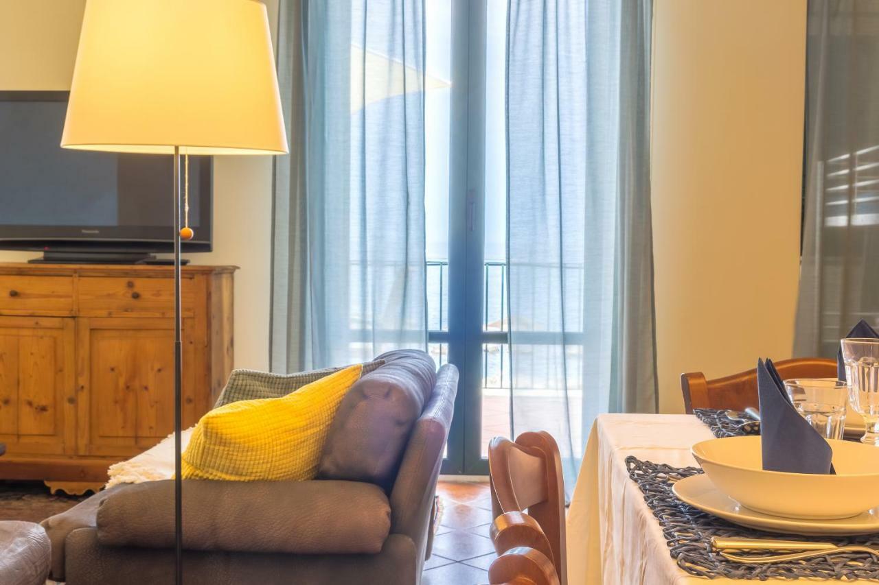 Les Suites - Apartments Riposto Eksteriør bilde