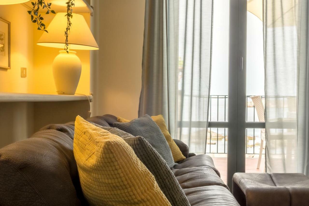 Les Suites - Apartments Riposto Eksteriør bilde