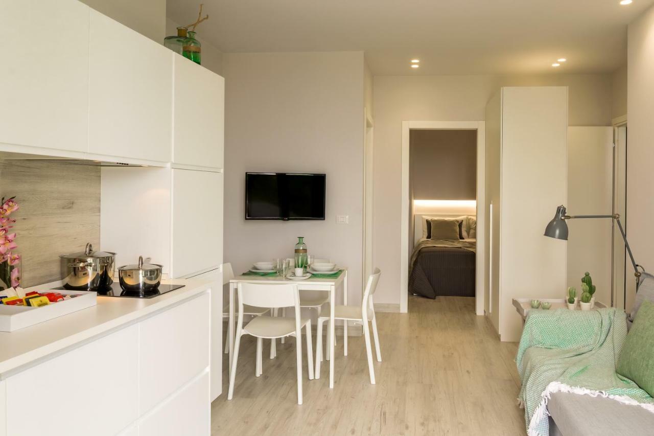 Les Suites - Apartments Riposto Eksteriør bilde